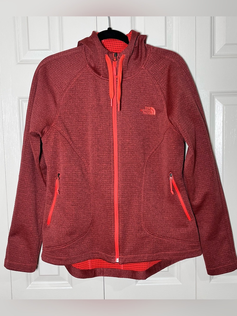 The North Face Womens Burgundy Red Full
Zip Jacket SP17 Hiking Size Large